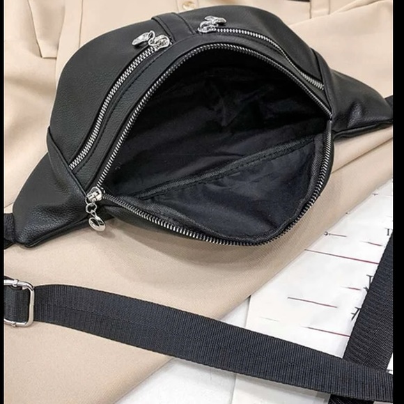 💙 Women’s Black Multi-Compartments Pebble Embossed Adjustable Strap Fanny Pack - Picture 7 of 8